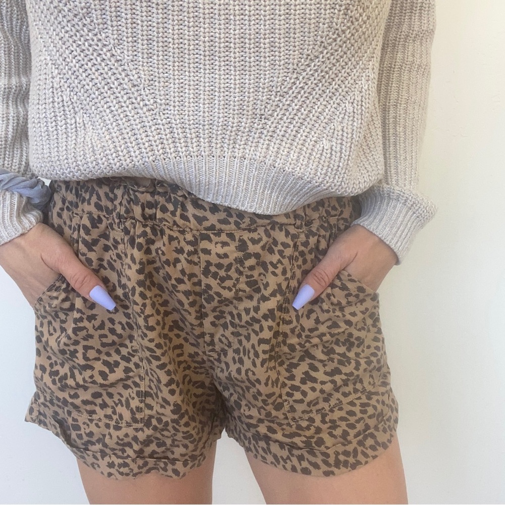 Aerie Leopard Paper Bag Shorts Size Medium